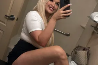 NEW BLONDE HAIR BLUE EYED RUSS... - Image 1