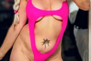 Start your weekend with something you won’t forget 😈Taylor’s feeling extra naughty… pics, videos & private video chats waiting.Come see what I’m up to. - Image 1