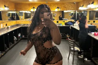 Your Guiltiest Pleasure💋🍫 - 24 - Image 4