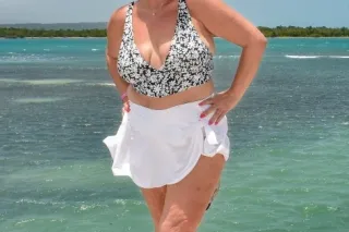 💗🦩Your sexy cougar is ready to play 🫦💋💄 - Image 1